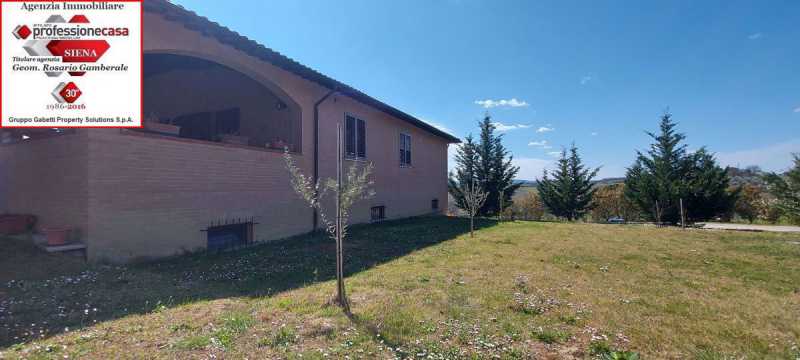 Villa in Vendita ad Siena - 1250000 Euro