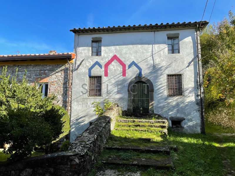 Casa Indipendente in Vendita ad Borgo a Mozzano - 95000 Euro