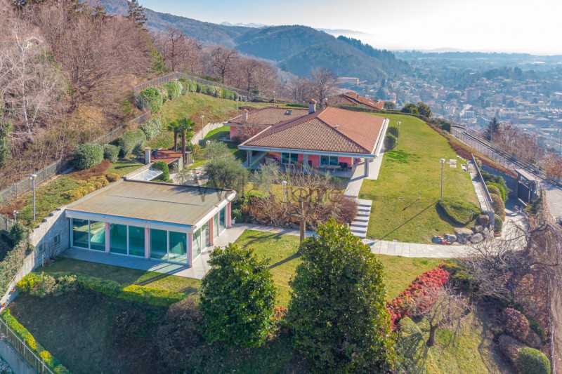 Villa in Vendita ad Tavernerio - 2850000 Euro