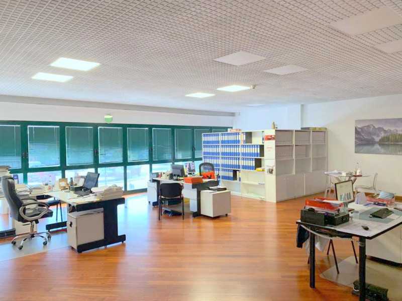 Ufficio in Vendita ad Ponte San Nicol? - 420000 Euro