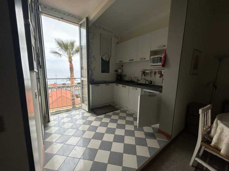 Appartamento in Vendita ad Bordighera - 230000 Euro