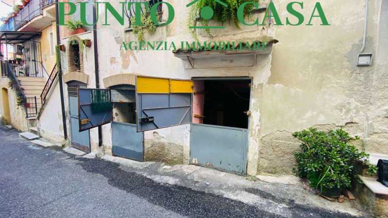 magazzino in Vendita ad Lamezia Terme - 3000 Euro