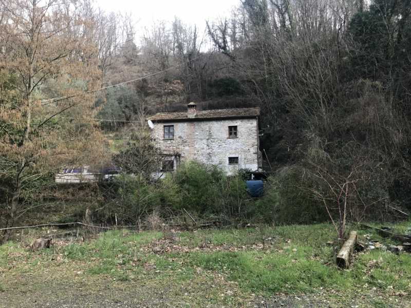 Casa Indipendente in Vendita ad Santo Stefano di Magra - 80000 Euro