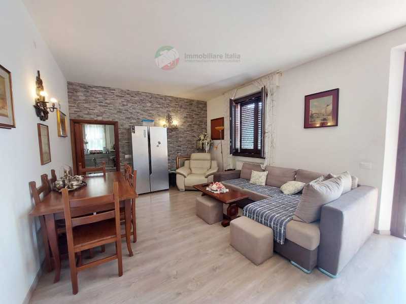 Appartamento in Vendita ad San Giovanni in Marignano - 220000 Euro