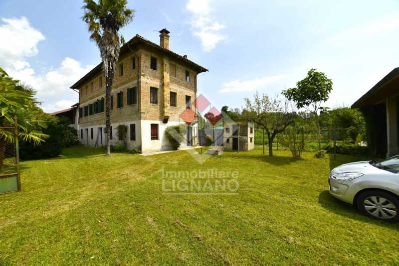 Casa Indipendente in Vendita ad Rivignano Teor - 75000 Euro