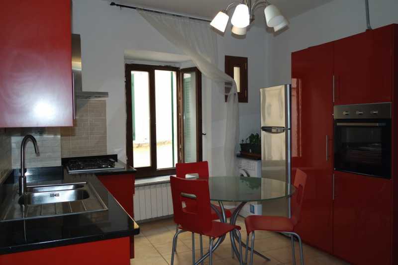 Appartamento in Vendita ad Carrara - 88000 Euro