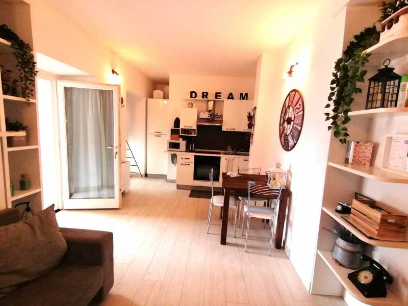 Appartamento in Vendita ad Cannobio - 190000 Euro