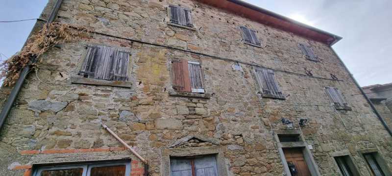 Rustico-Casale-Corte in Vendita ad Arezzo - 140000 Euro