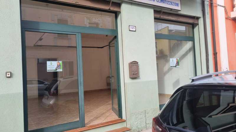 Locale Commerciale in Affitto ad Sestu - 750 Euro