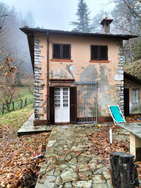 Casa Indipendente in Vendita ad Montignoso - 75000 Euro