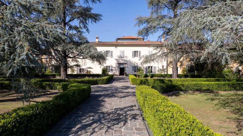 Villa in Affitto ad Pistoia - 8000 Euro