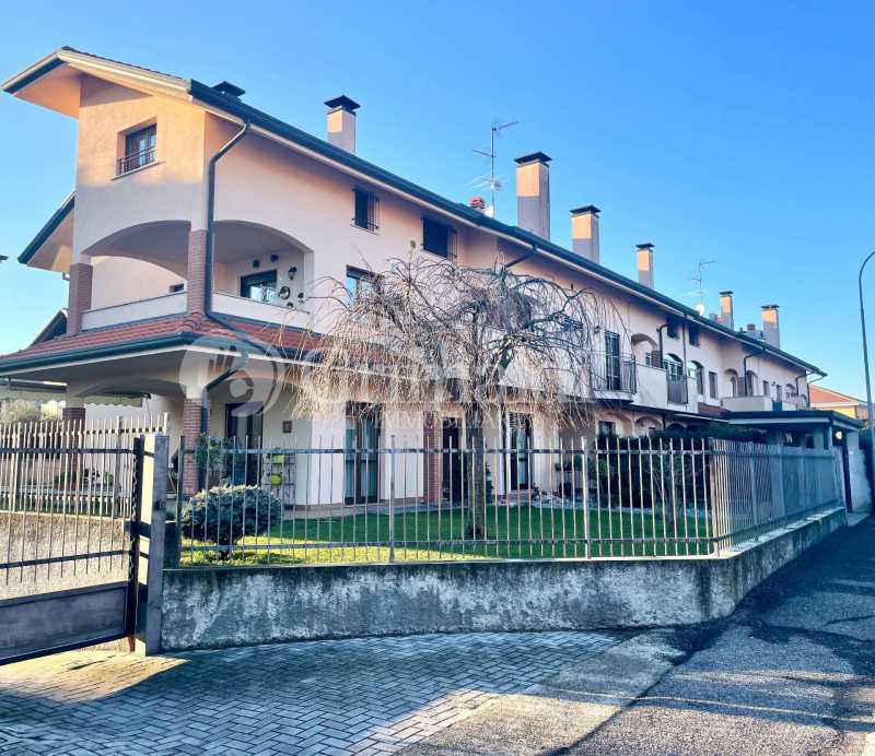 Appartamento in Vendita ad Canegrate - 97000 Euro