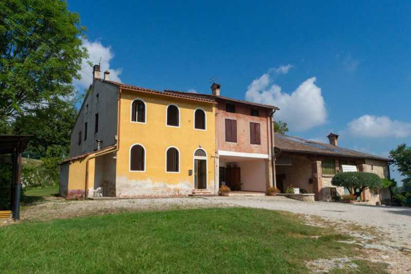 Rustico-Casale-Corte in Vendita ad Vicenza - 260000 Euro