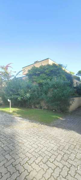 Villa QuadriFamiliare in Vendita ad Montignoso - 398000 Euro