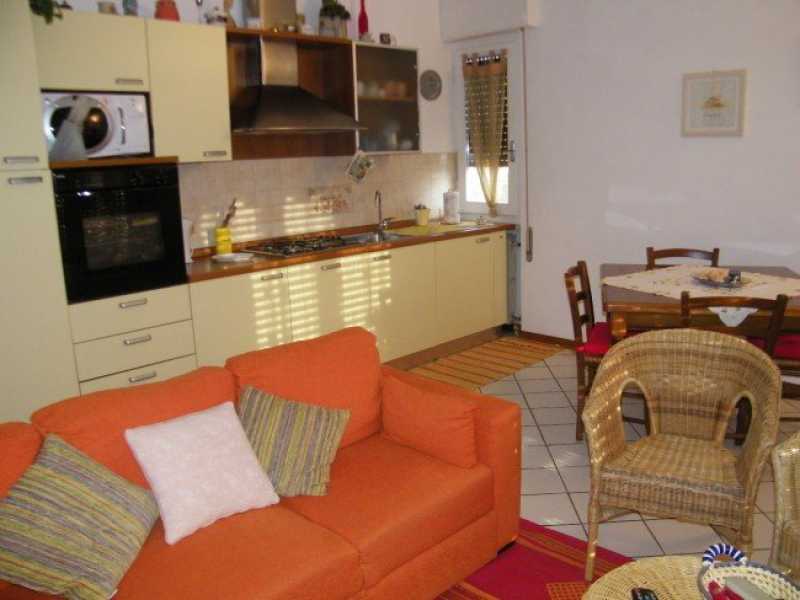Appartamento in Vendita ad Montignoso - 360000 Euro