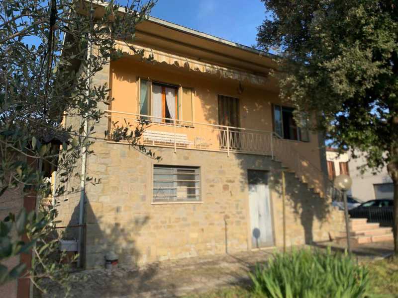 Villa Singola in Vendita ad Castiglion Fiorentino - 295000 Euro