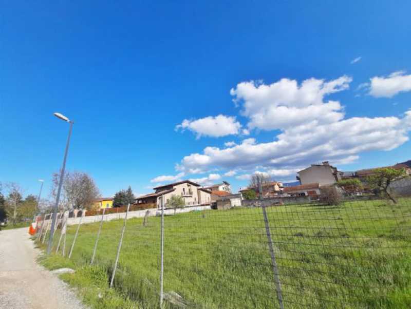 Terreno edificabile in Vendita ad Avezzano - 49000 Euro