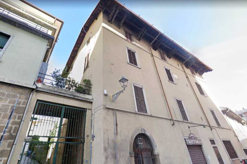 Edificio-Stabile-Palazzo in Vendita ad Bergamo