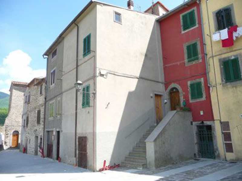 Appartamento in Vendita ad Castel del Piano - 55000 Euro
