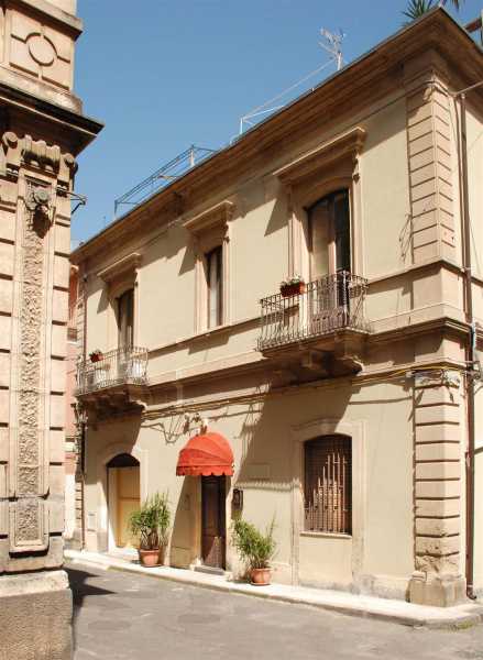 Casa Indipendente in Vendita ad Lentini - 75000 Euro