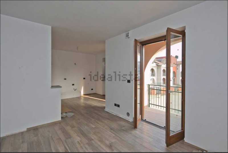 Appartamento in Vendita ad Piscina - 75000 Euro