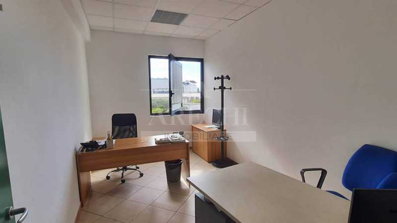 Ufficio in Vendita ad Salerno - 420000 Euro