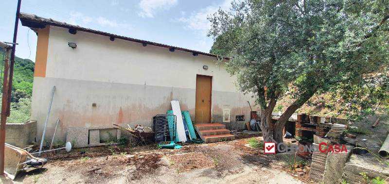 Villa in Vendita ad Messina - 65000 Euro