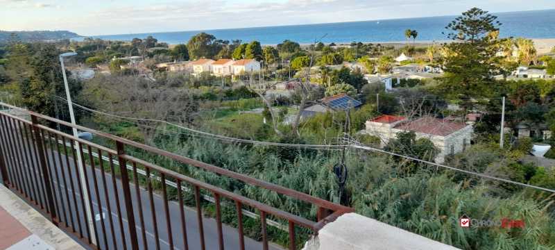 Villa in Vendita ad Messina - 370000 Euro