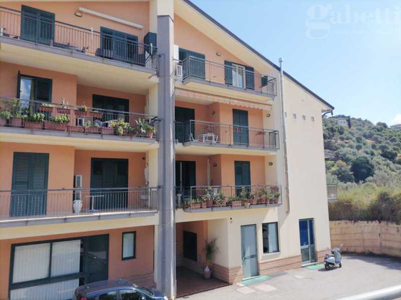 Appartamento in Vendita ad Sant`agata di Militello - 160000 Euro