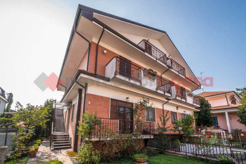 Casa Indipendente in Vendita ad Cesano Boscone - 610000 Euro