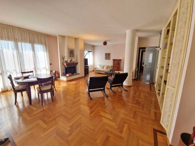 Appartamento in Vendita ad Sarzana - 250000 Euro