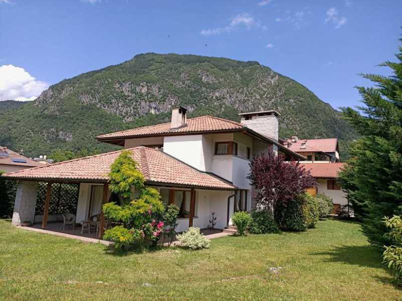 Villa Singola in Vendita ad Tione di Trento - 590000 Euro