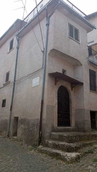 Casa Indipendente in Vendita ad Tagliacozzo - 42000 Euro
