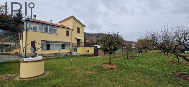 Villa in Vendita ad Carcare - 160000 Euro