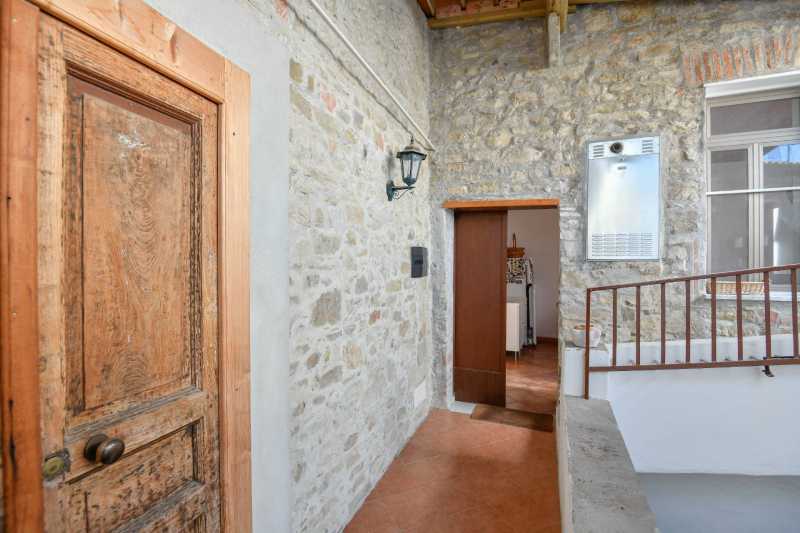 Casa Semi indipendente in Vendita a Ogliastro Cilento - 105000 Euro