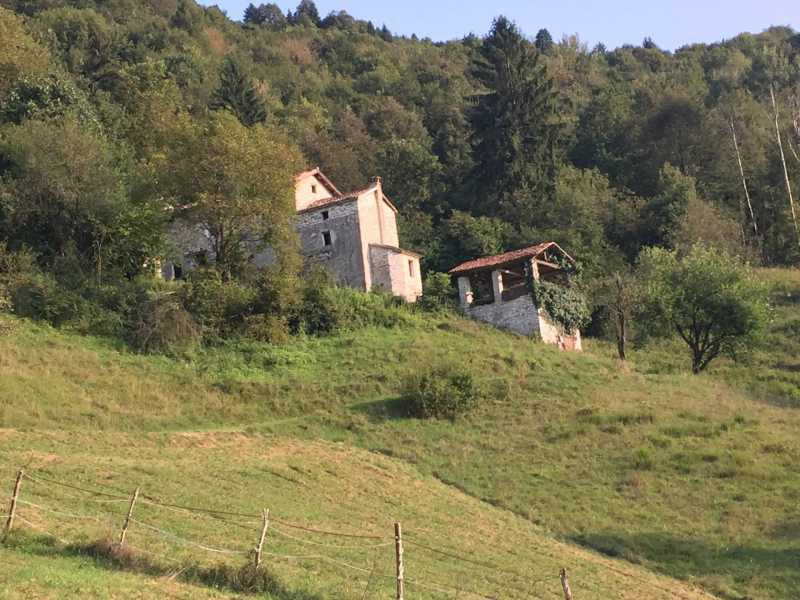 Baita-Chalet-Trullo in Vendita ad Borgo Valbelluna - 75000 Euro