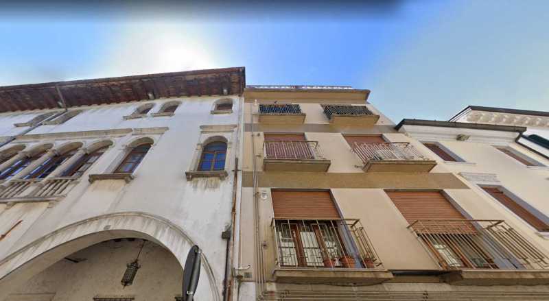 Edificio-Stabile-Palazzo in Vendita ad Sacile - 320000 Euro