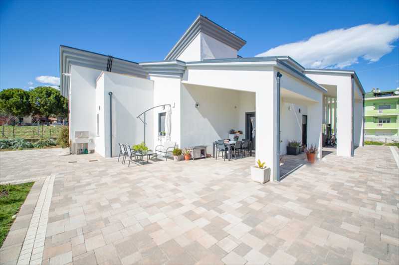 Villa in Vendita ad Pianella - 430000 Euro