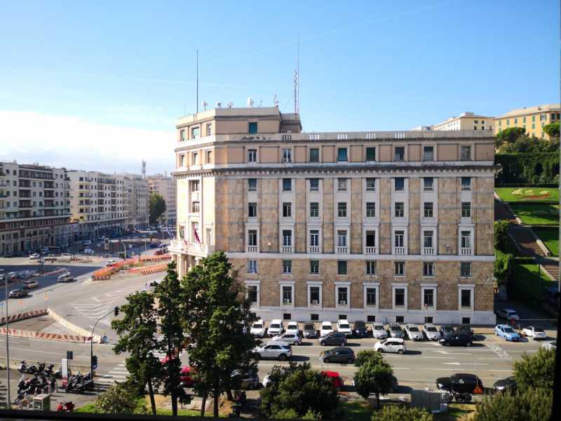 Ufficio in Affitto ad Genova - 1650 Euro