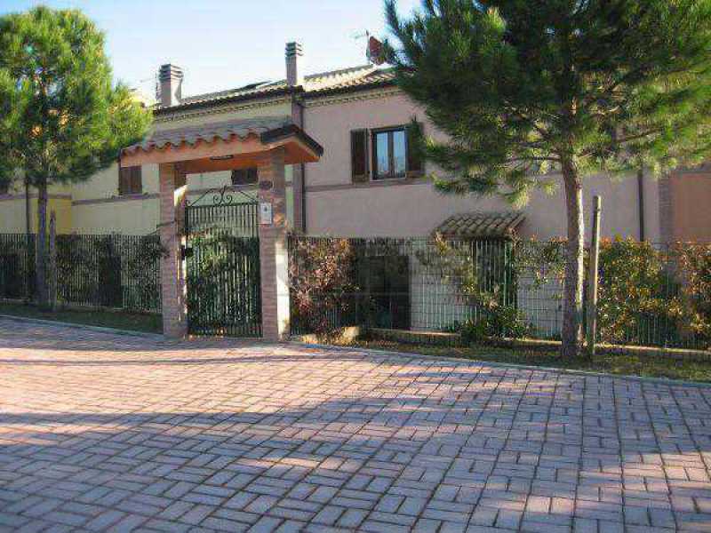 Casa Semi indipendente in Vendita ad Ancona - 330000 Euro