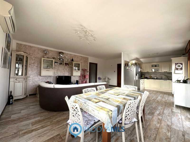 Appartamento in Vendita ad Casalserugo - 170000 Euro