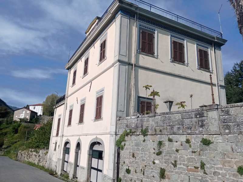 Villa Singola in Vendita ad Fivizzano - 350000 Euro