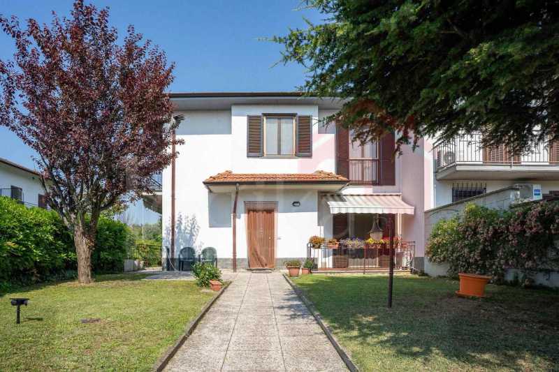 Villa Singola in Vendita ad Bornasco - 239000 Euro