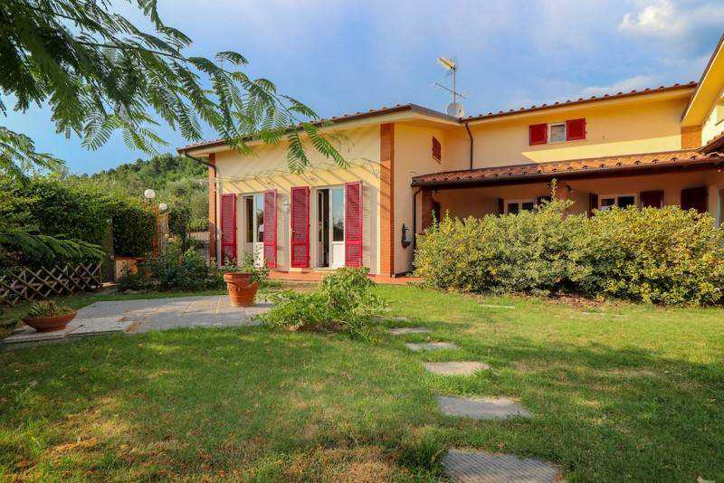 Villa Singola in Vendita ad Marliana - 790000 Euro