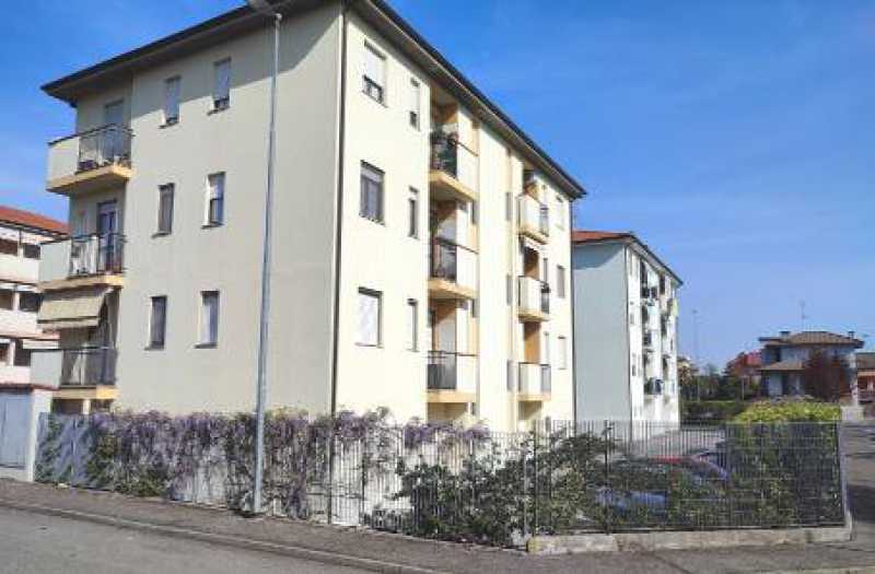 Appartamento in Vendita ad Voghera - 36000 Euro