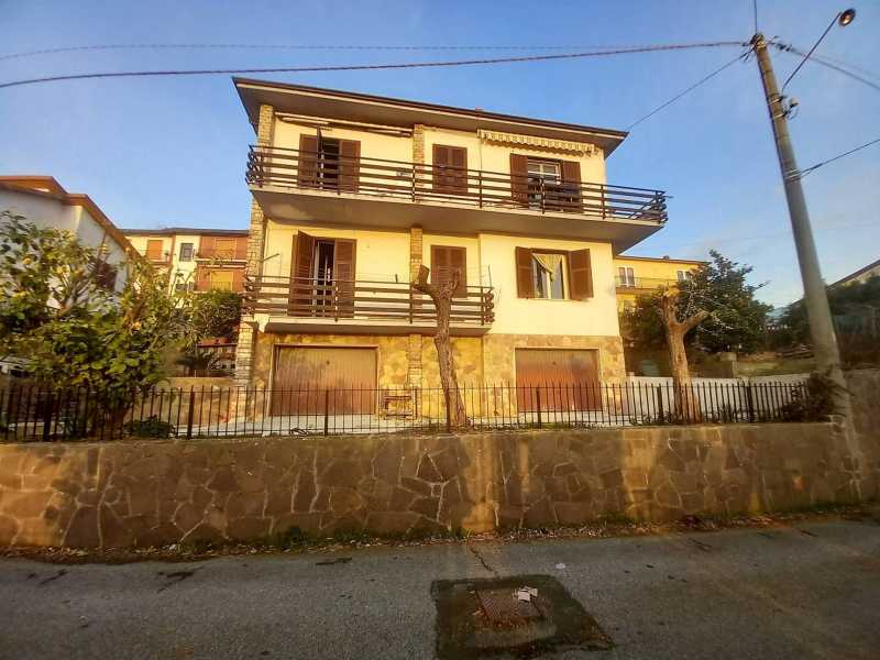 Casa Bifamiliare in Vendita ad la Spezia - 370000 Euro