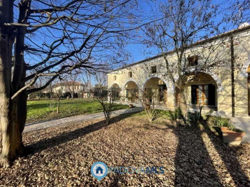 Villa Singola in Vendita ad Casalserugo - 400000 Euro