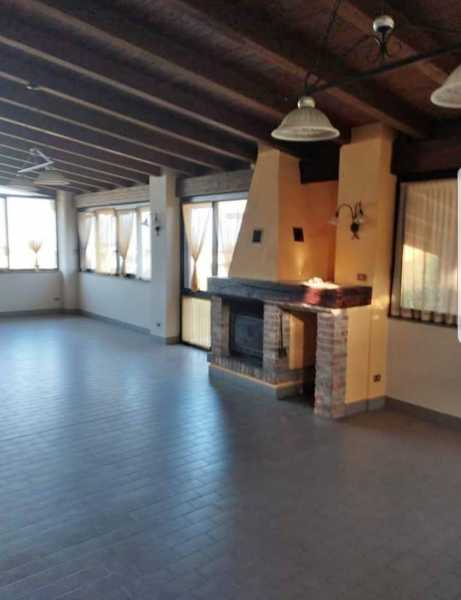 Appartamento in Vendita ad Ziano Piacentino - 400000 Euro