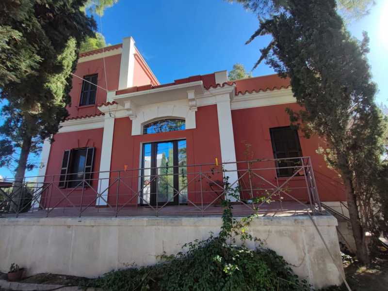 Villa Singola in Vendita ad Bari - 450000 Euro
