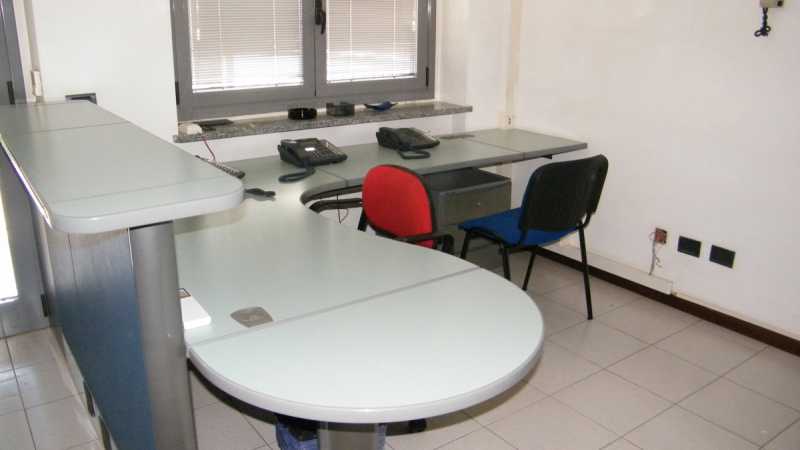 Ufficio in Affitto ad Pombia - 700 Euro